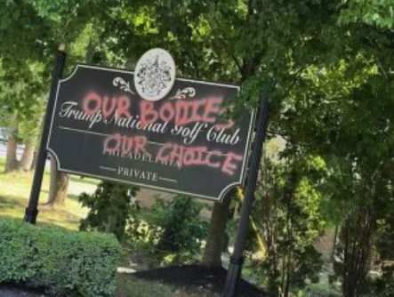 Sign at Trump’s South Jersey golf club is vandalized