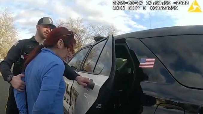 (1189) New bodycam video shows response to mayor's alleged DUI - YouTube.jpeg